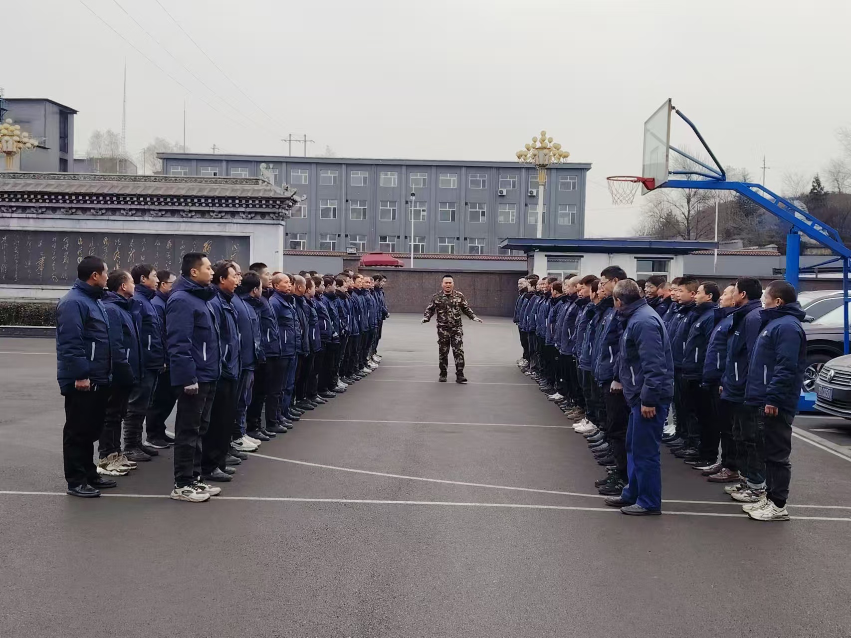 反坡煤業(yè)開展12月份軍事化培訓(xùn)活動